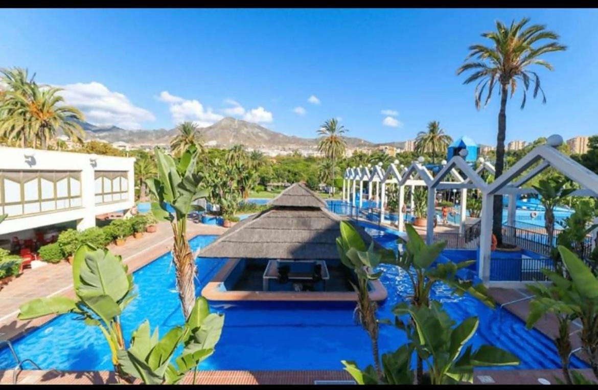 Stefys Beach Apartment Бенальмадена Экстерьер фото