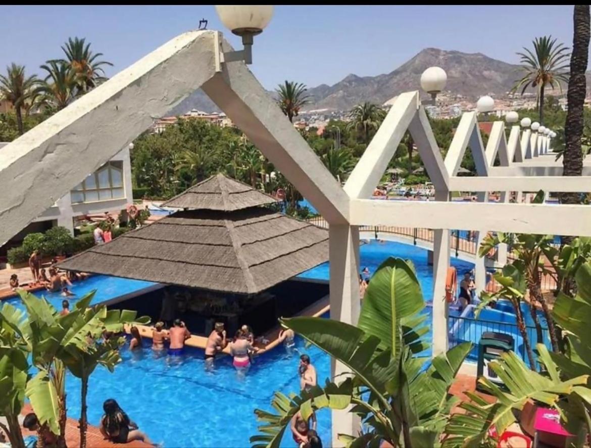 Stefys Beach Apartment Бенальмадена Экстерьер фото